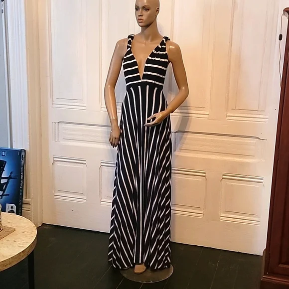 Olivaceous Dresses | Olivaceous Multi Look Maxi | Color: Blue/White | Size: S | Refinedtreasure's Closet